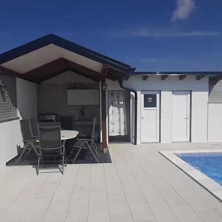 Villa Rawda Halal Pool Bihac