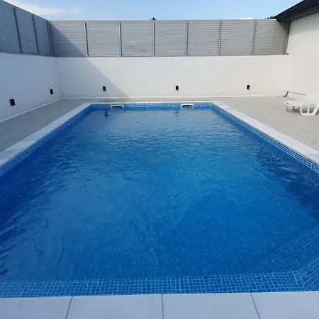 Rawda Halal Pool *